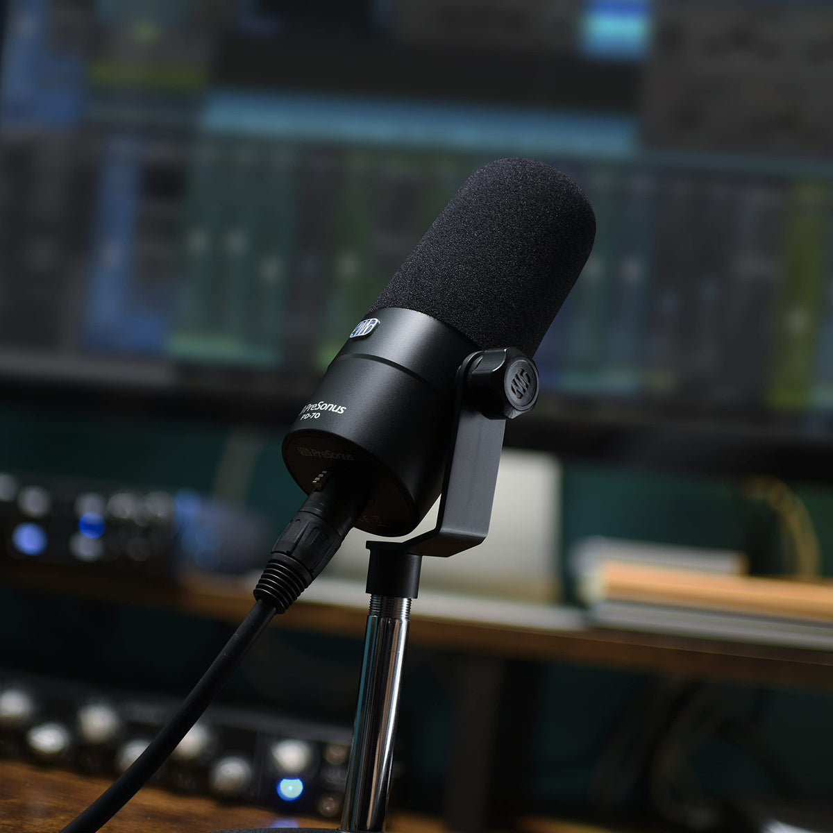 Dynamic Vocal Microphone Z354754