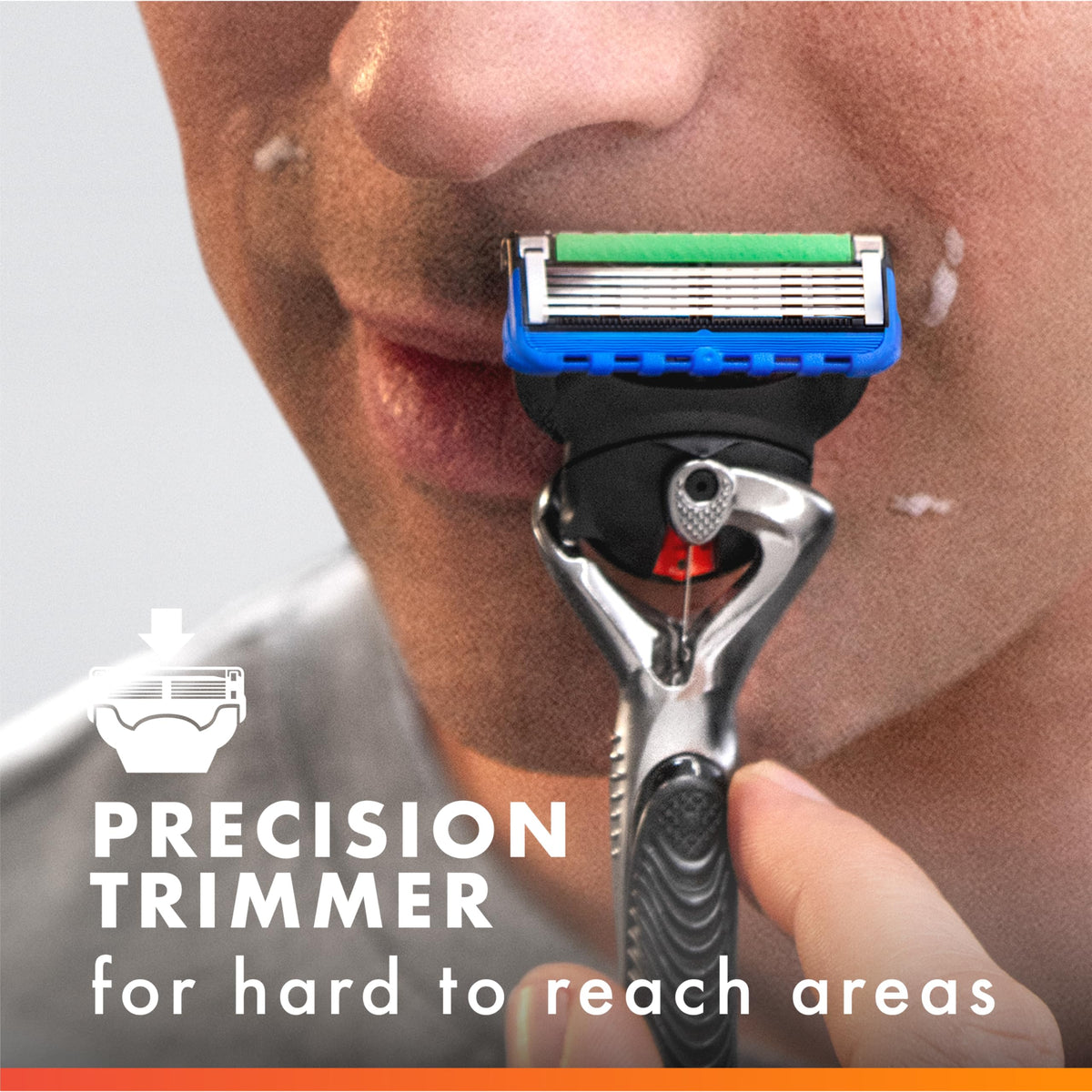 Shaving Razor with 8 Blade Refills G339328